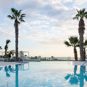 https://the-club.adeje-hotels.com